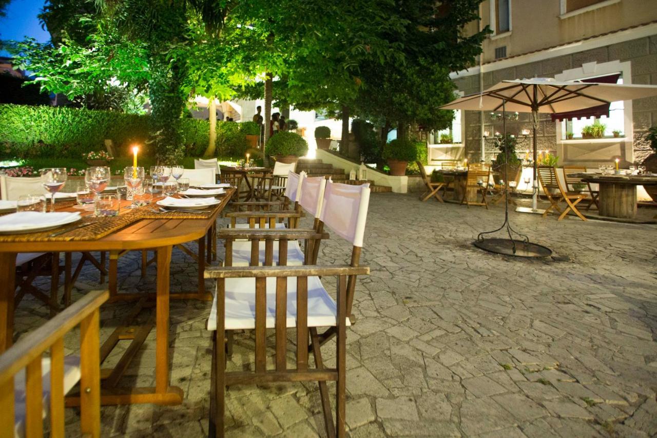 Hotel Victoria Maiorino Cava deʼ Tirreni Екстериор снимка